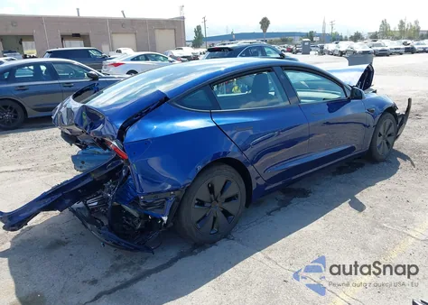 2025 Tesla Model 3 Long Range All-Wheel Drive z USA, uszkodzony, nr VIN 5YJ3E1EB9SF932149